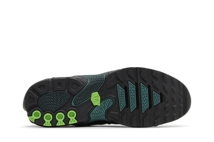 Nike Air Max Plus Drift Black Volt