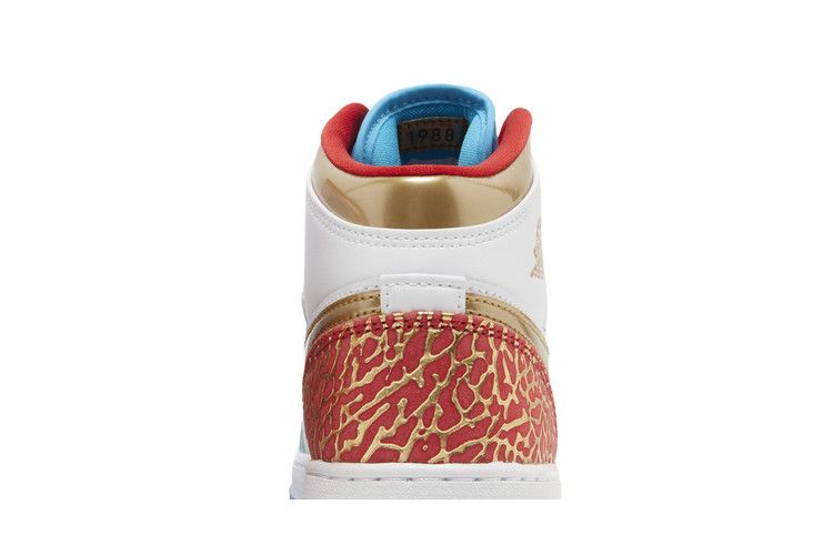 Jordan 1 Mid Sneaker School NC to Chicago (GS)
